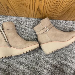 Ann  Klein  booties